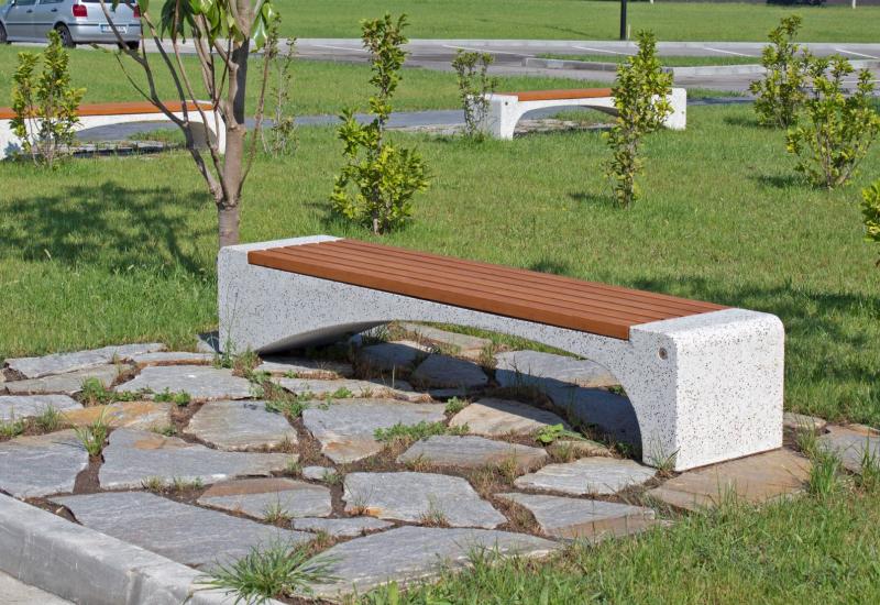 ETE Pictures CONCRETE BENCH 233 4D65D2AF-D9BD-0F53-4946-28FBC0B3CF6B.jpg