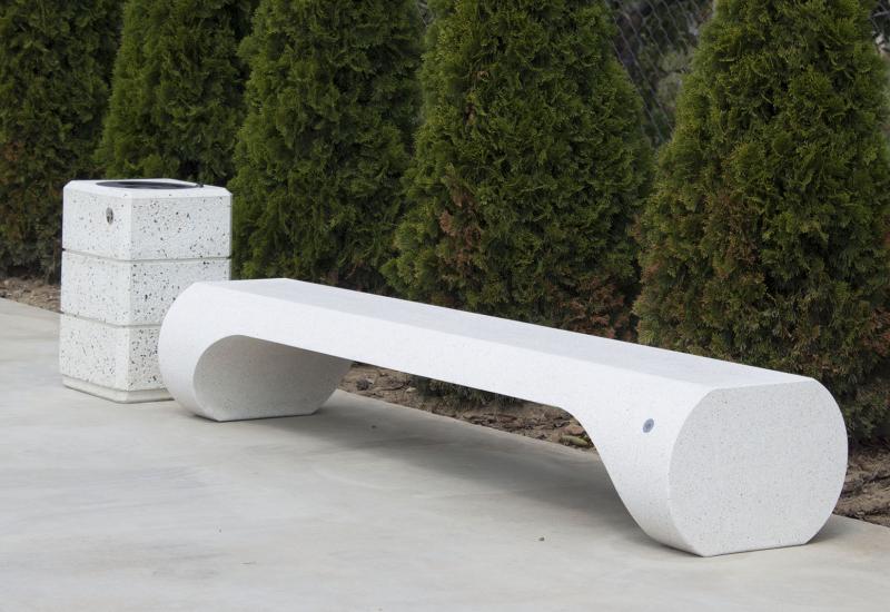 ETE Pictures CONCRETE BENCH 187 A65F7304-4446-7D9D-B6DD-41914E1A3C89.jpg