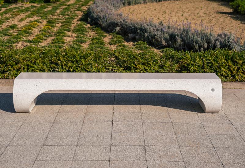 ETE Pictures CONCRETE BENCH 187 C390AE34-E8BD-D040-297F-13C8898F5F76.jpg