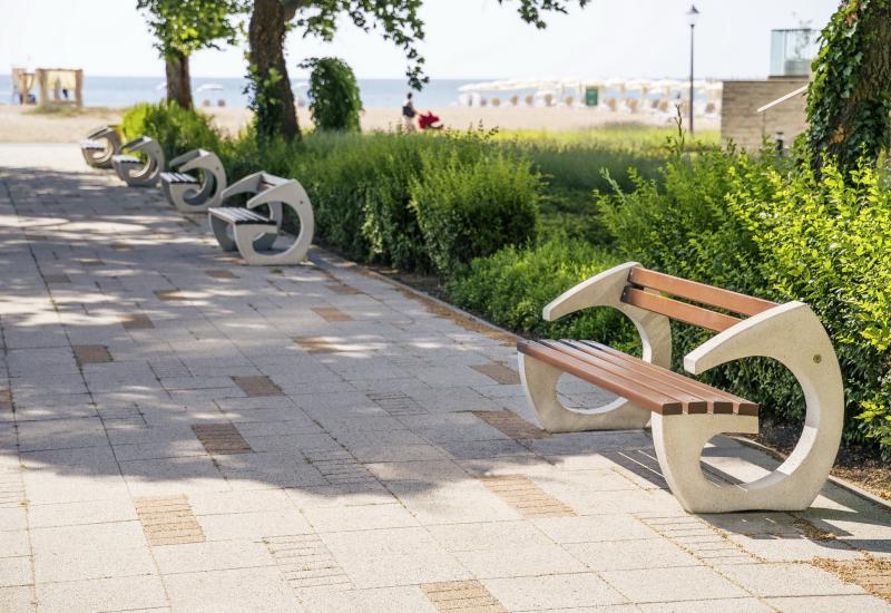 ETE Pictures CONCRETE BENCH 99 0C3BB6A6-54FE-AFA5-9D06-5F9DD9A4D56F.jpg