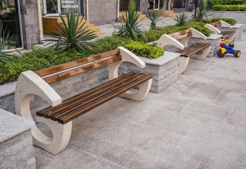 ETE Pictures CONCRETE BENCH 99 9F06A0BB-E70F-0F45-7EFE-83DD644634B0.jpg
