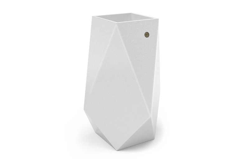 ETE Pictures 301 ETE DESIGNER METAL PLANTER 62A564AB-A332-3024-B10F-3CB4D43102F5.jpg