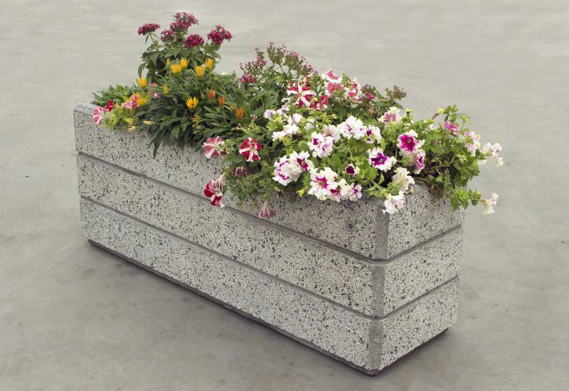 ETE Pictures RECTANGULAR CONCRETE PLANTER 131 DB5FD999-766F-46AB-C9C3-BA8DF39033A8.jpg