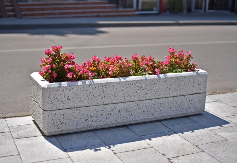 ETE Pictures RECTANGULAR CONCRETE PLANTER 141 66E0EBE4-FF76-205B-0946-26CFC4C3D6FE.jpg