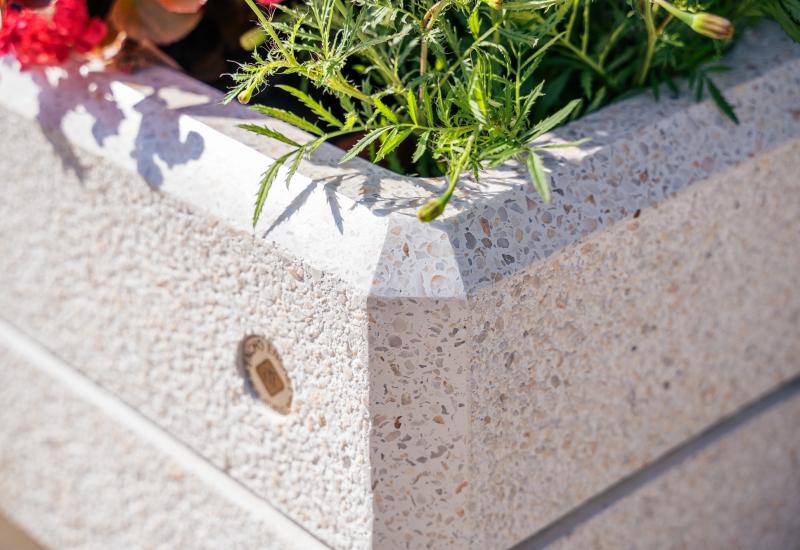 ETE Pictures RECTANGULAR CONCRETE PLANTER 173 4B64D0D8-37CD-C79E-F04D-B91DB308A120.jpg