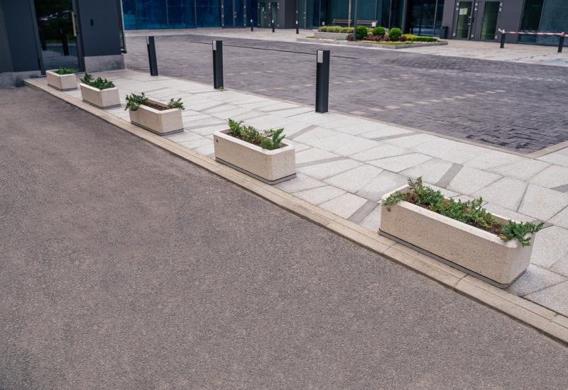 ETE Pictures RECTANGULAR CONCRETE PLANTER 80 2297DA12-FF4C-7E8D-99FB-7751FD3B458E.jpg